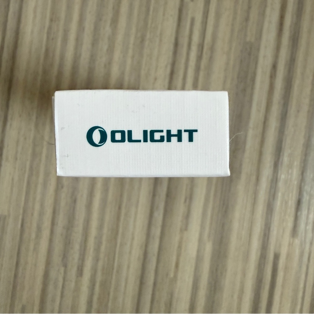 Olight i3E EOS Mono-Output Key Chain LED Flashlight Purple w Green Bat Design - Picture 4 of 4